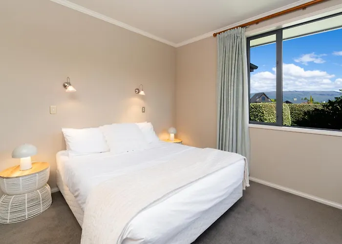 別墅 Beacon Point Lakeview Escape - Spacious - Stylish